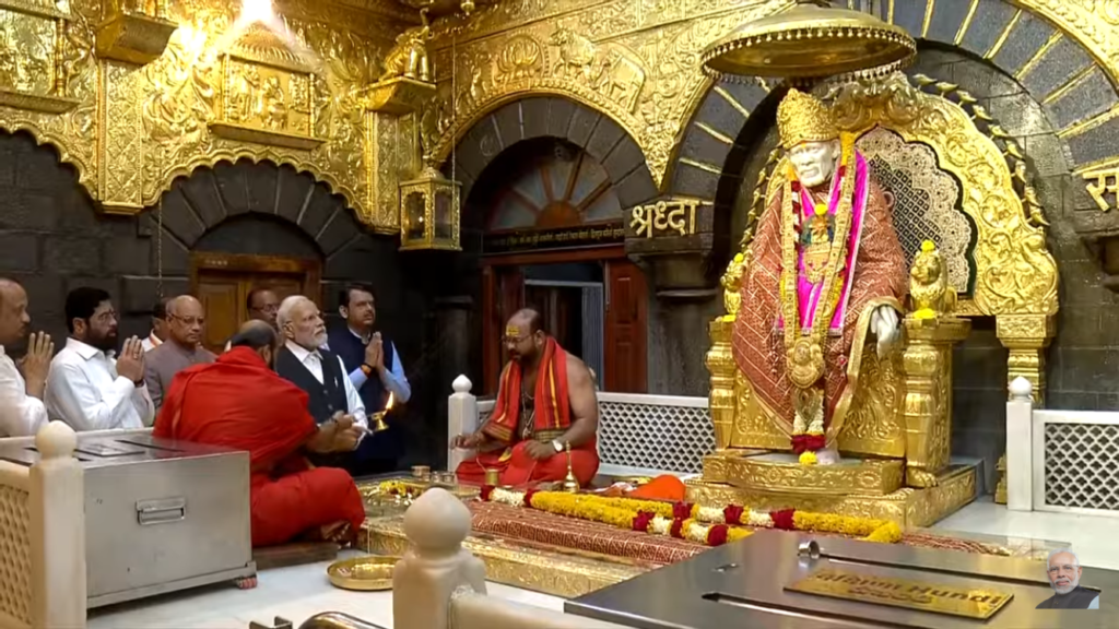 PM Modi performs puja at Shri Saibaba Samadhi Temple in Shirdi